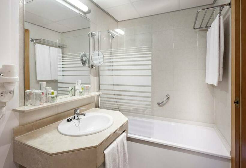 Номер Стандарт Трехместный, Trh Taoro Garden   Only Adults