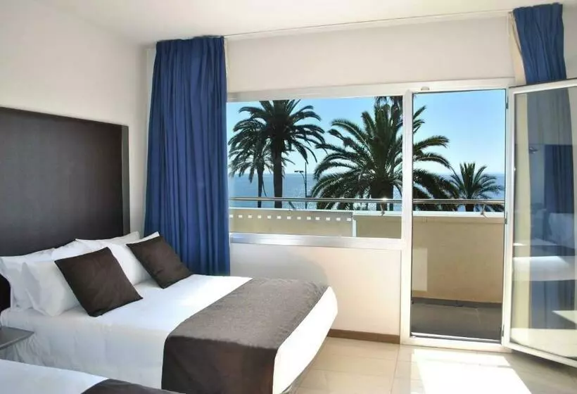 Camera Standard Vista Mare con Balcone, Urh Excelsior