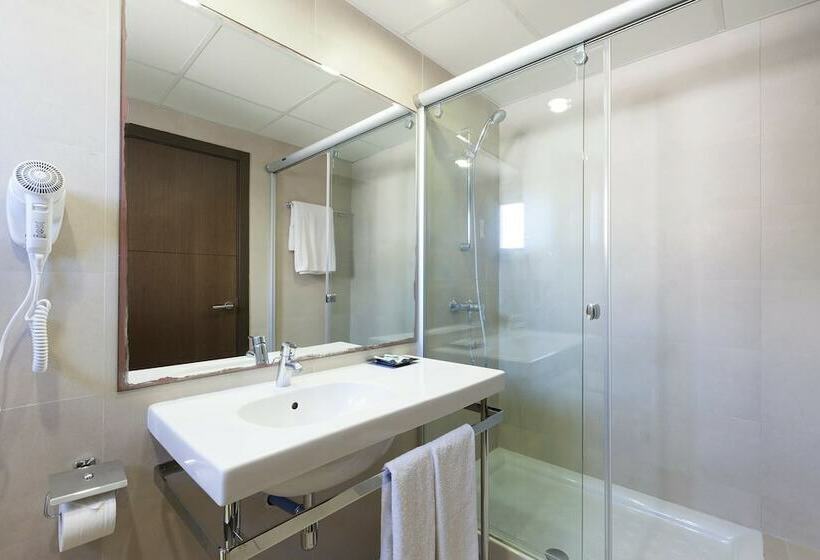 海景标准间带阳台, Urh Excelsior