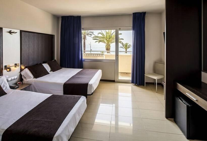 带阳台的三人标准间, Urh Excelsior