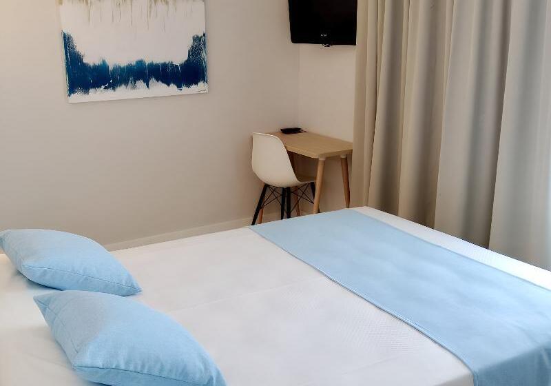 标准间带阳台, Urh Excelsior