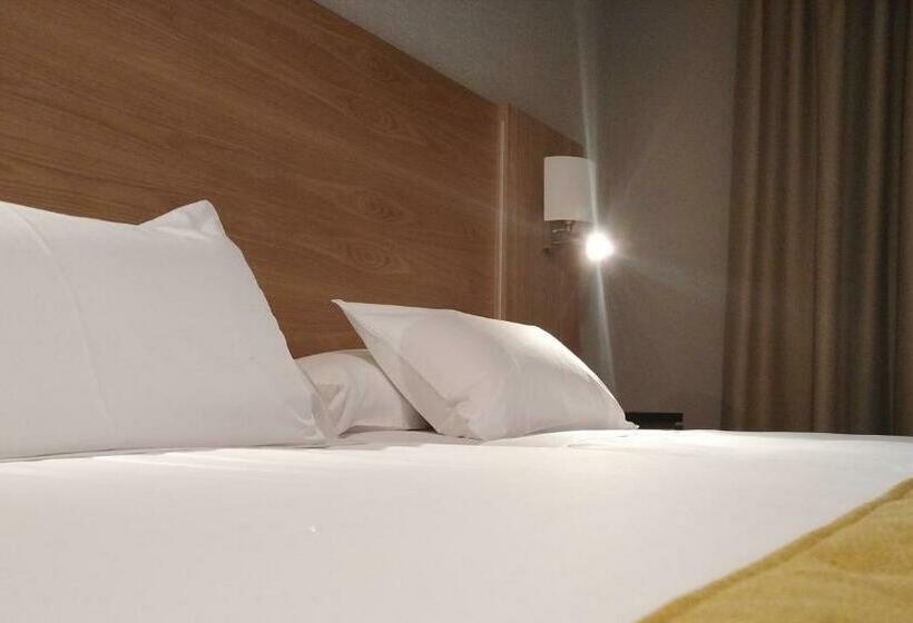 스탠다드 룸, Zentral Mayoral