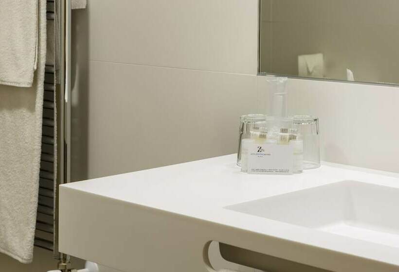 스탠다드 룸, Zentral Mayoral