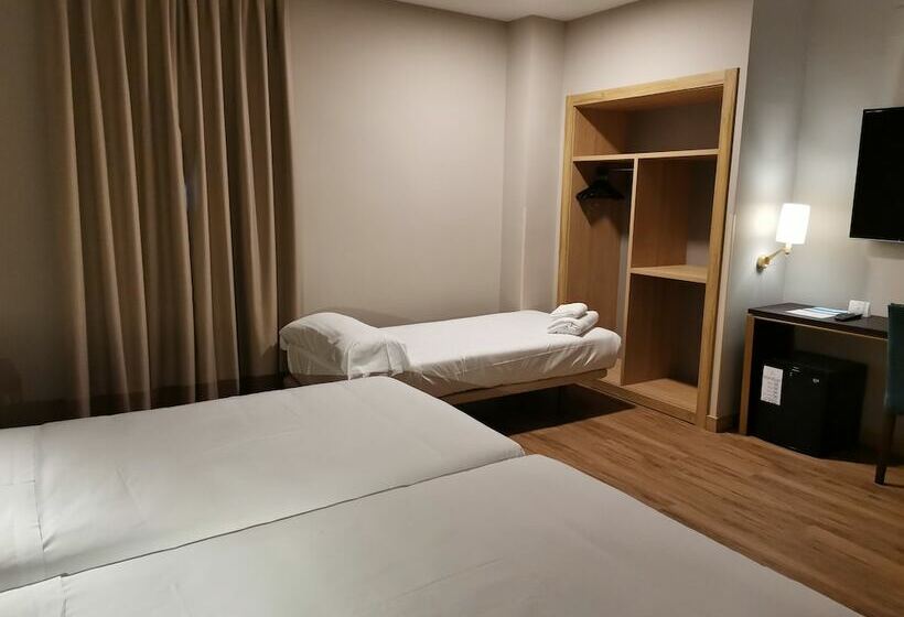 패밀리 룸, Zentral Mayoral