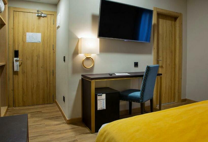 스탠다드 싱글 룸, Zentral Mayoral