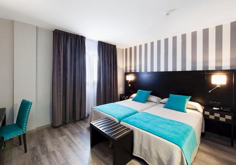 غرفة قياسية, Zentral Parque