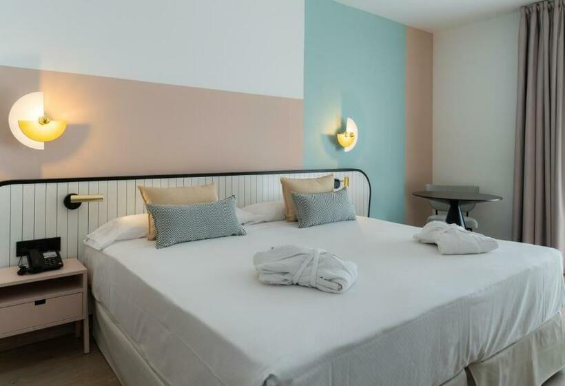 带海景的俱乐部房间, Medplaya Pez Espada