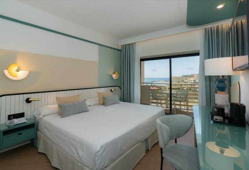 泳池景俱乐部房间, Medplaya Pez Espada