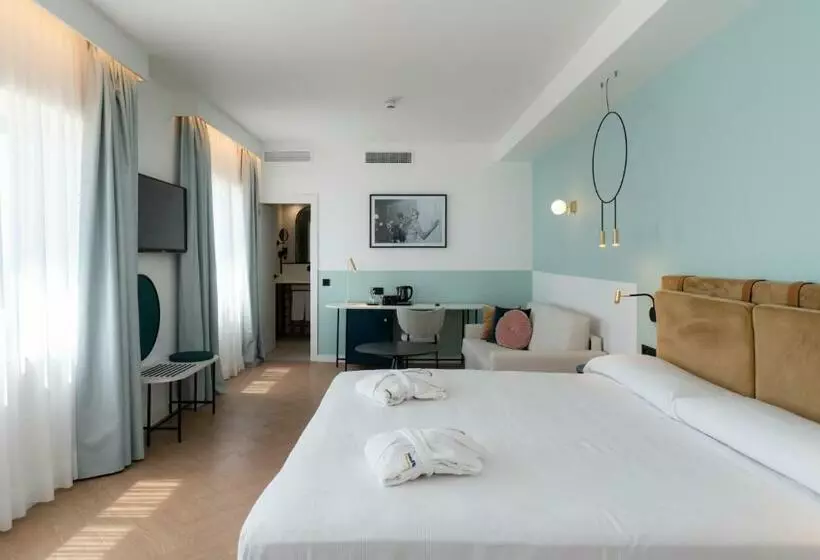 수피리어 스위트, Medplaya Pez Espada