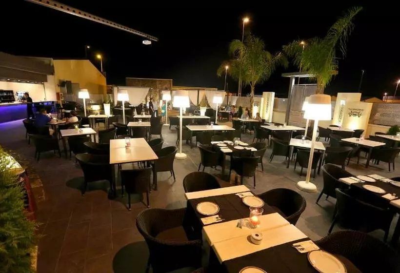 バスタブ付きスーペリアールーム, Hospedium Hotel Triana