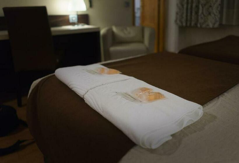 Номер Стандарт Индивидуальный, Hospedium Hotel Triana