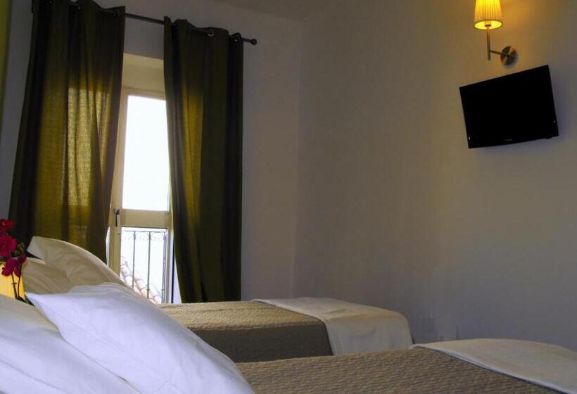 اتاق خانوادگی, Hostal Santa Catalina