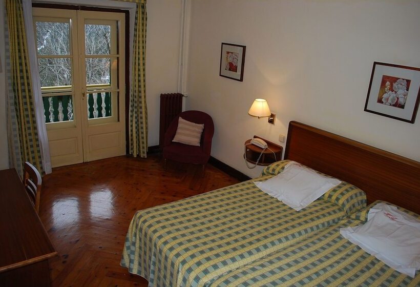 חדר סטנדרט, Adsera