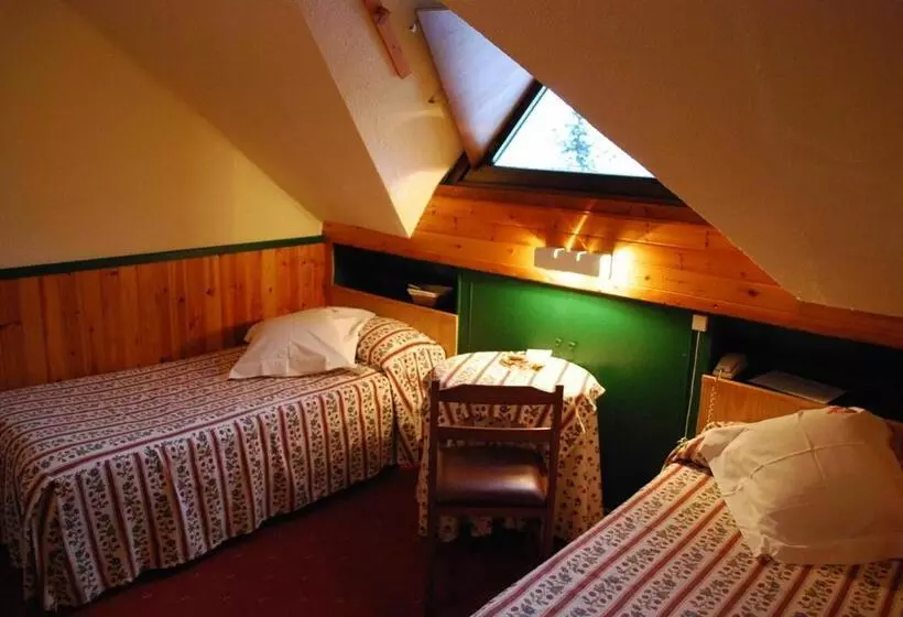 Habitación Estándar Individual, Adsera
