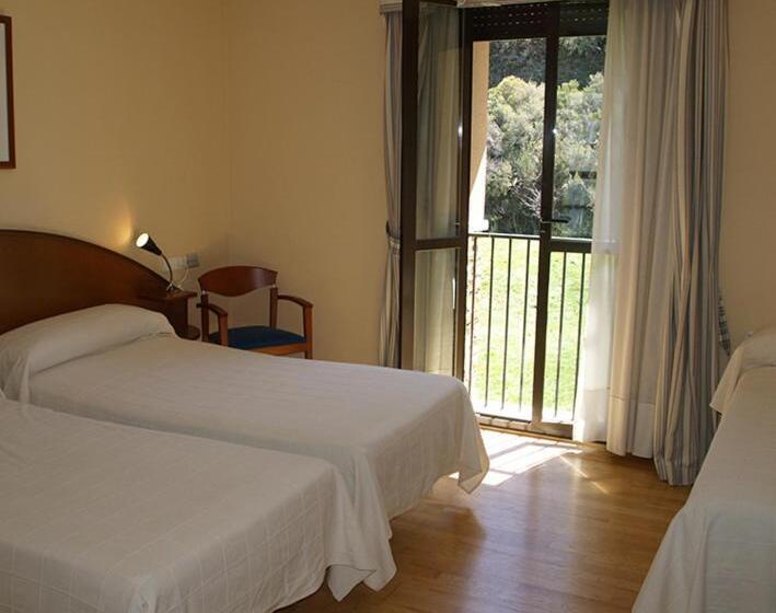 Номер Стандарт Трехместный, Ancares