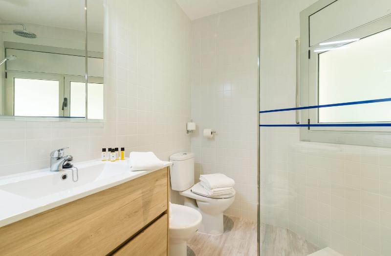 اتاق استاندارد سه تخته با بالکن, Ancora