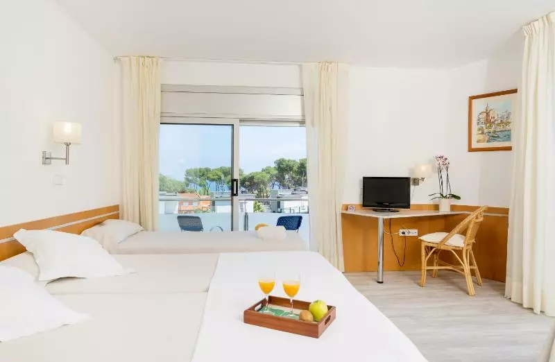 Chambre Quadruple Standard avec Balcon, Ancora
