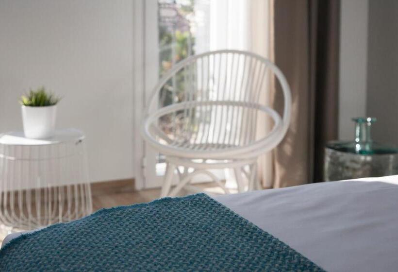 اتاق سوپریور با چشمانداز شهر, Boutique Balandret