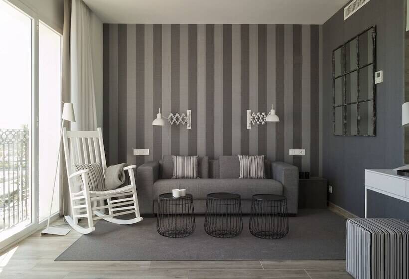 سوییت جونیور با چشمانداز دریا, Boutique Balandret