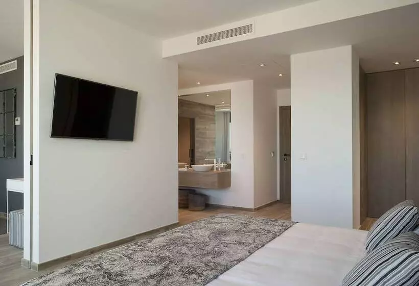 سوییت جونیور با چشم‌انداز دریا, Boutique Balandret