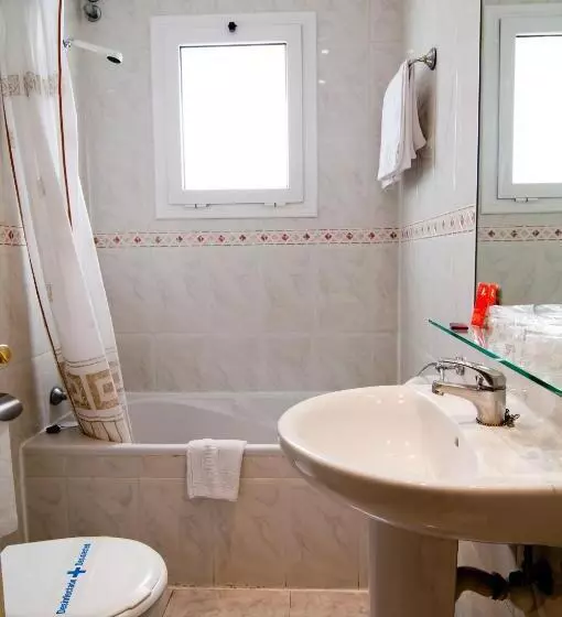 Standard Værelse m. Balkon, Claramar