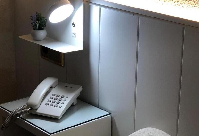 Номер Стандарт с Балконом, Claramar