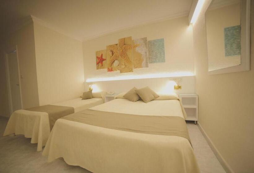 Трехместный Номер Стандарт с Балконом, Claramar