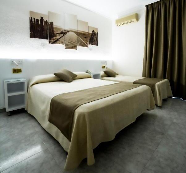 Quarto Triplo Estandar com Sacada, Claramar