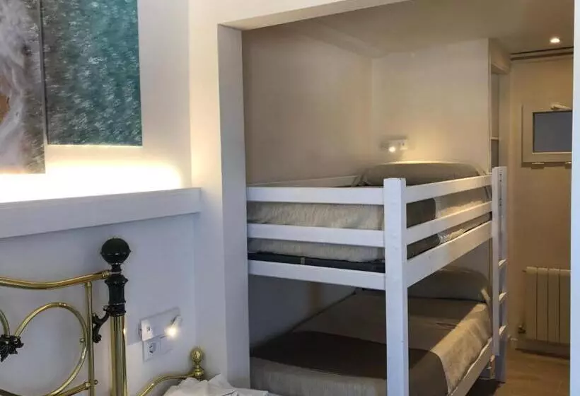 Familiesuite med 2 soveværelser og terrasse, Claramar