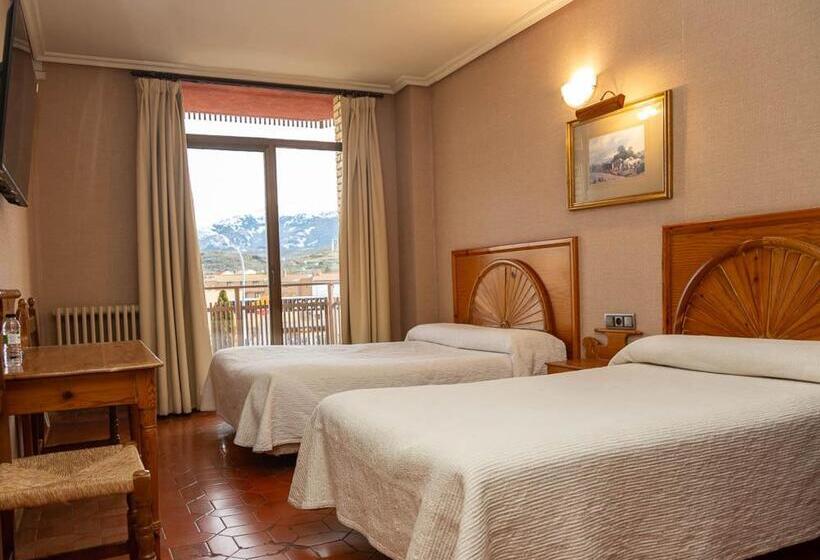 스탠다드 트리플 룸, Hostal Doña Juana