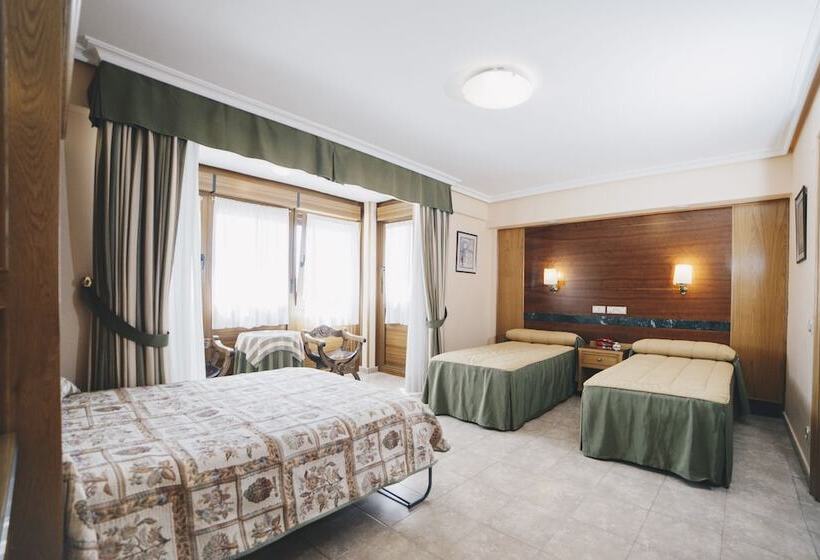 اتاق استاندارد چهار تخته, Gavilanes 2 Toledo