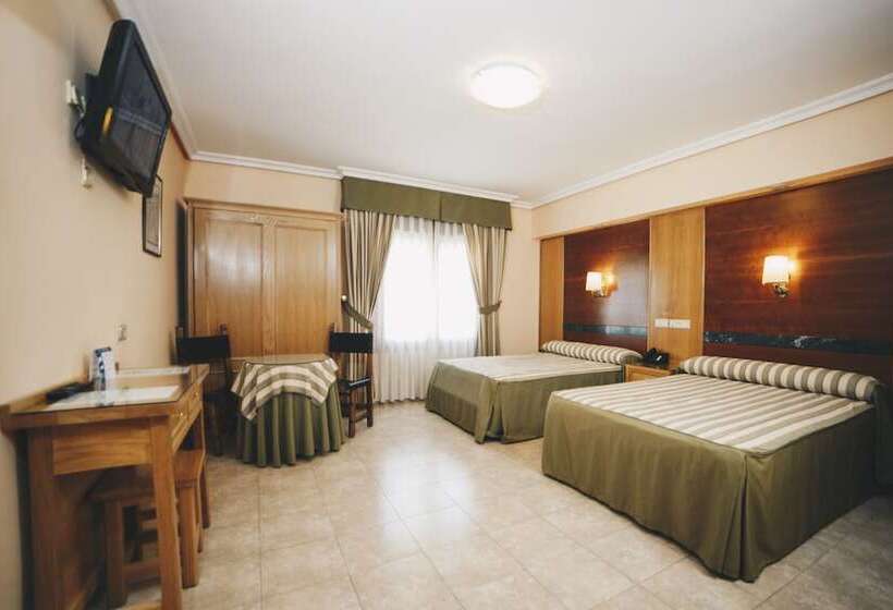 اتاق خانوادگی, Gavilanes 2 Toledo