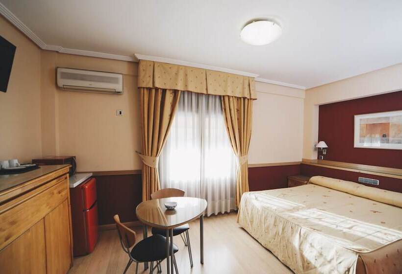 استودیوی استاندارد, Gavilanes 2 Toledo