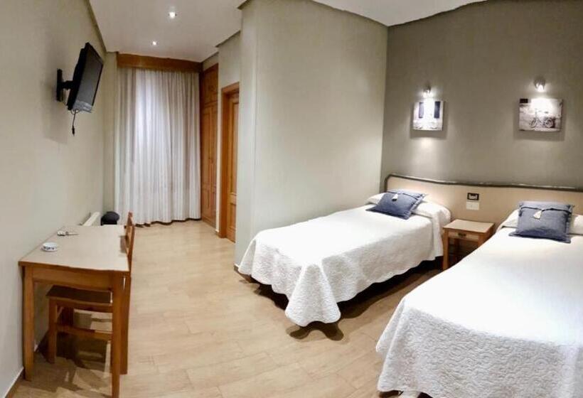 חדר סטנדרט, Hostal Puerta La Villa
