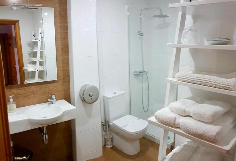 Четырехместный Номер Economy, Hostal Puerta La Villa