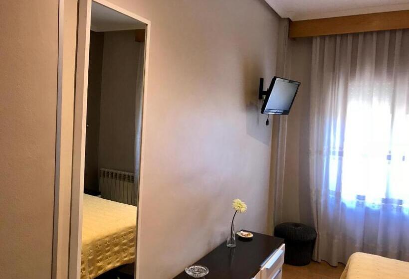 Номер Стандарт Индивидуальный, Hostal Puerta La Villa