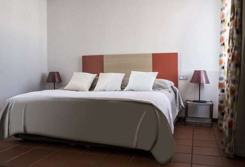 四人标准间, Marina