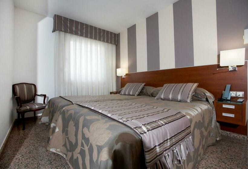 수피리어 싱글 룸, Marivella