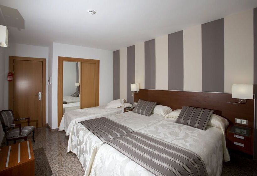 수피리어 트리플 룸, Marivella