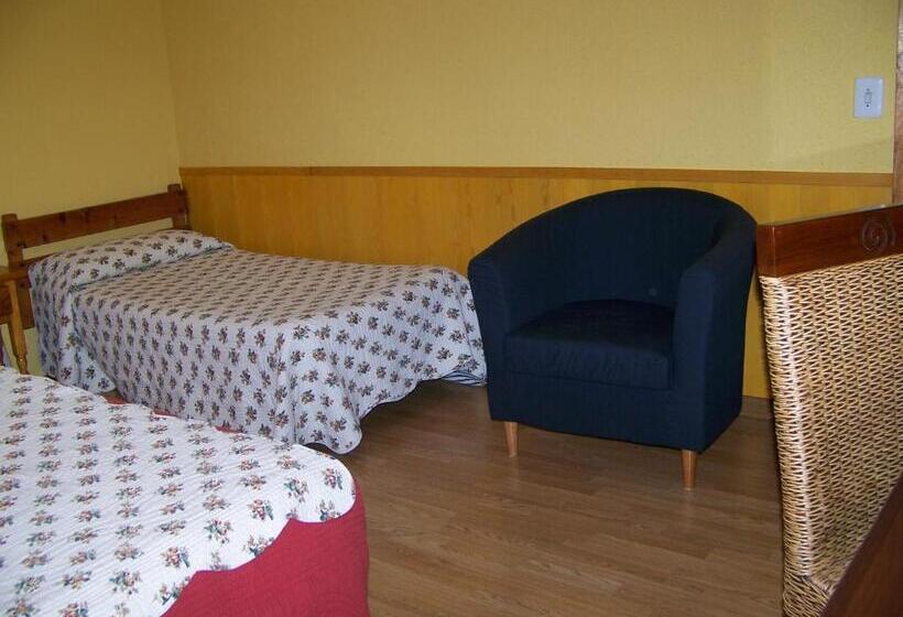 4인용 스탠다드 룸, Prats