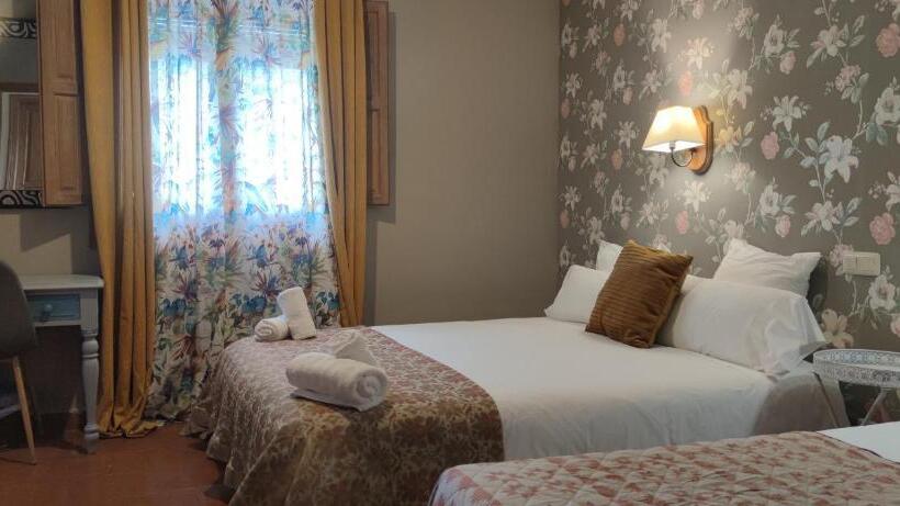 غرفة أساسية ثلاثية, Río Escabas, Serranía De Cuenca