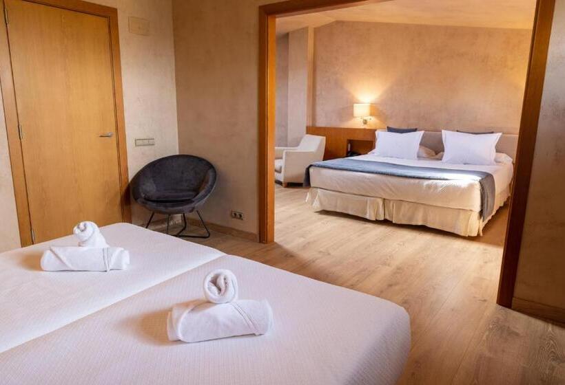 家庭间, Xalet Del Golf