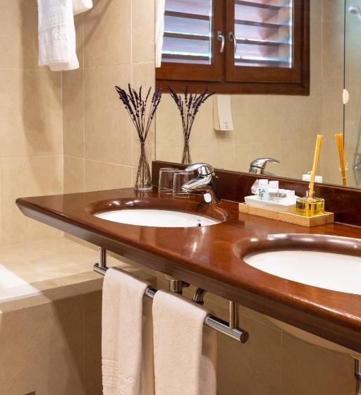 חדר קומפורט, Xalet Del Golf