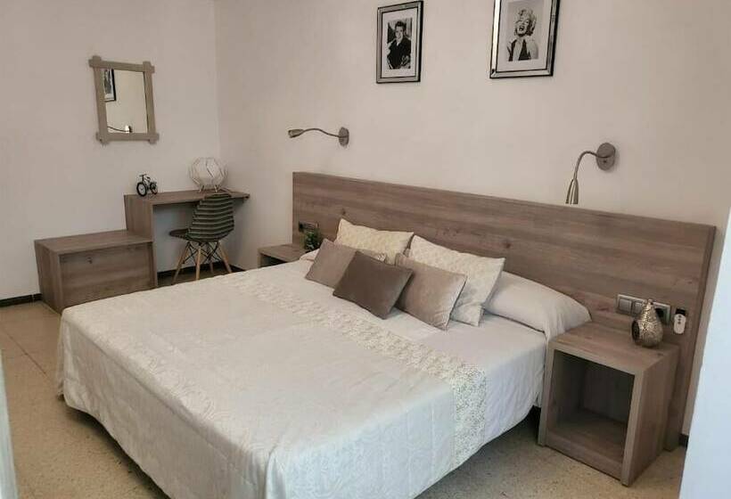 غرفة قياسية, Hostal Torras