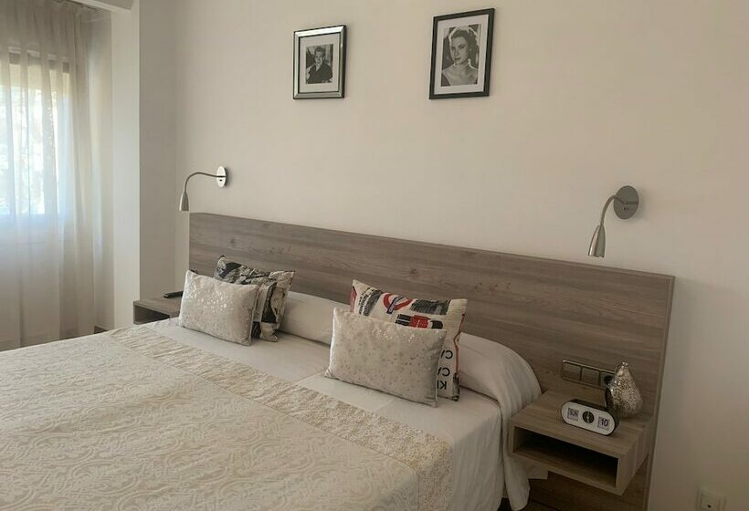 غرفة قياسية, Hostal Torras