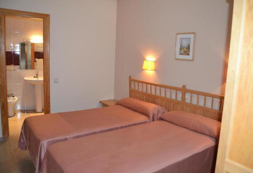 Номер Стандарт, Hostal Los Claveles