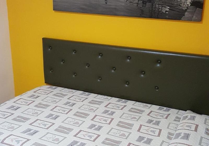 اتاق استاندارد یک نفره, Hostal Residencia Catalina