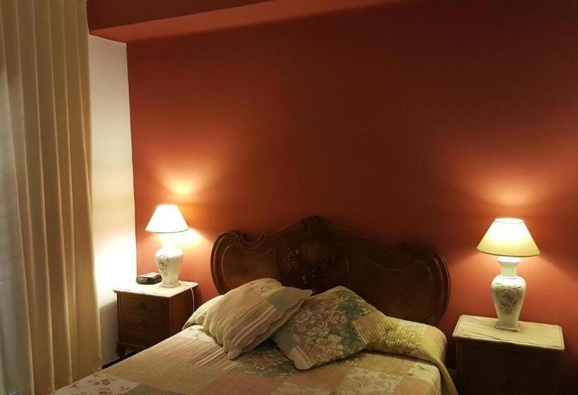 اتاق استاندارد, Hostal Residencia Catalina