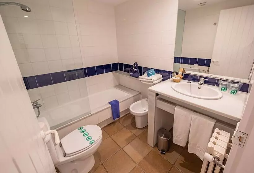 Standard Studio Mountain View, Calina
