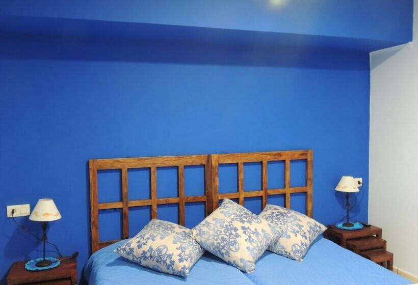 스탠다드 트리플 룸, Hostal Can Massot